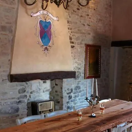 Tenuta Sant'apollinare Casa de Férias *