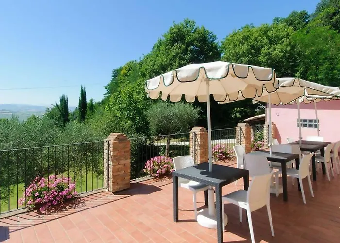 בית נופש Tenuta Sant'apollinare Mondaino